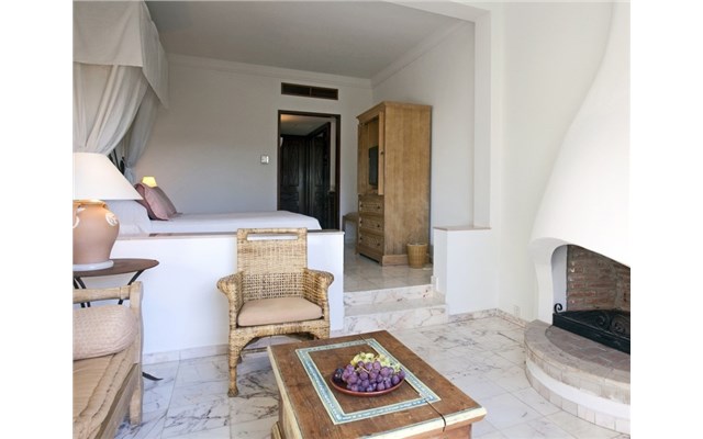 annabelle paphos cyprus Annabelle