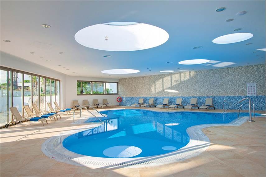  Olympic Lagoon Resort Paphos