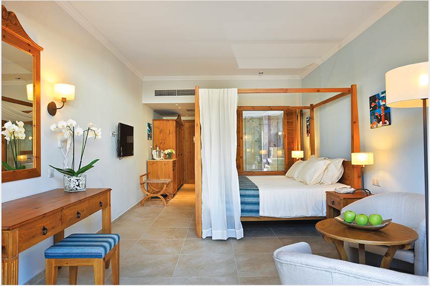  Olympic Lagoon Resort Paphos