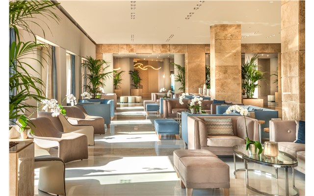 Lobby Ikos Olivia