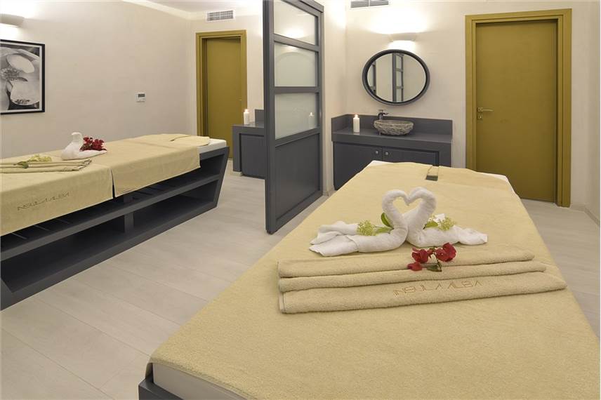  Insula Alba Resort and SPA