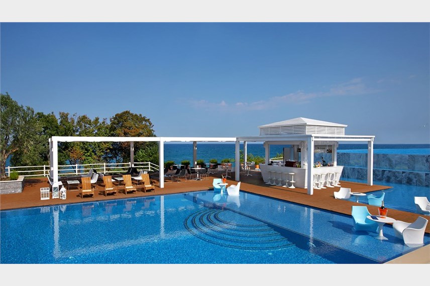  Cavo Olympo Luxury Resort and Spa