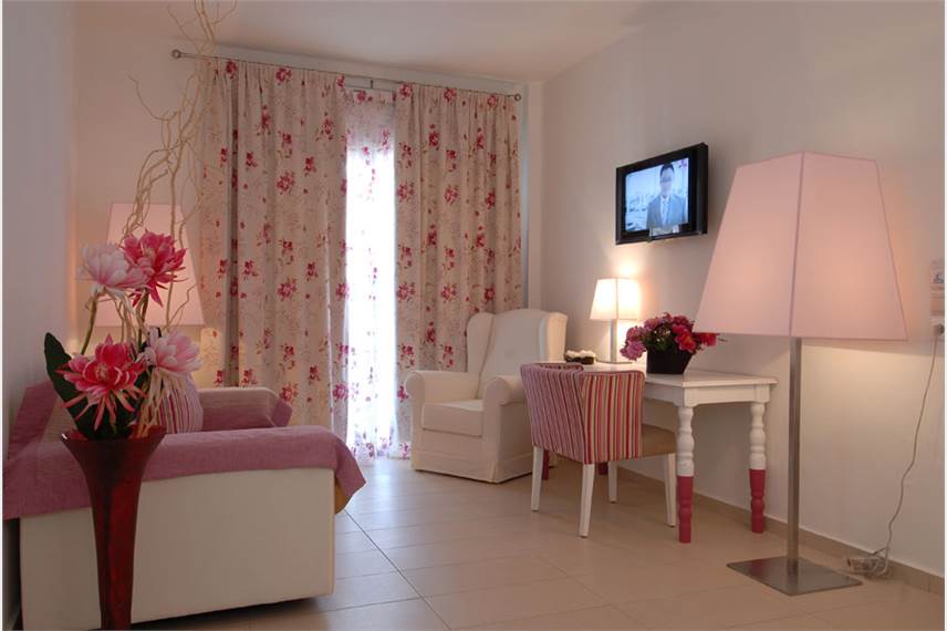  Mandraki Village Boutique