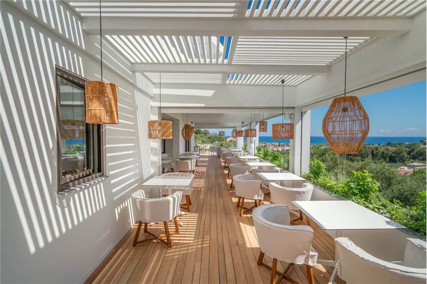  Zante Maris Suites