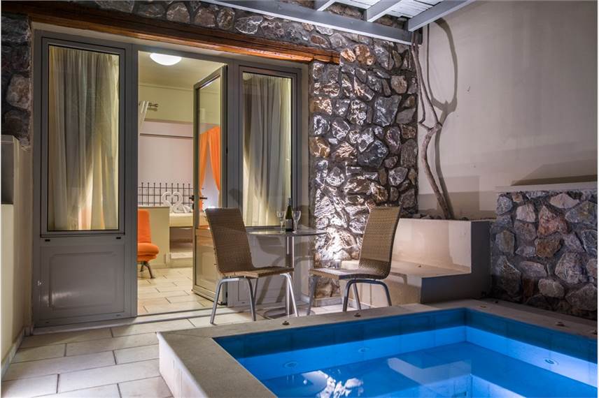  Antinea Suites and SPA