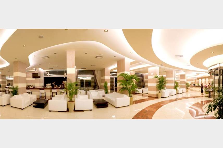  Konstantinos Palace