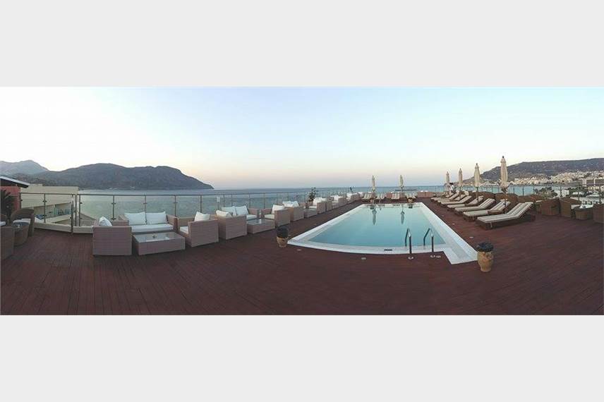  Konstantinos Palace