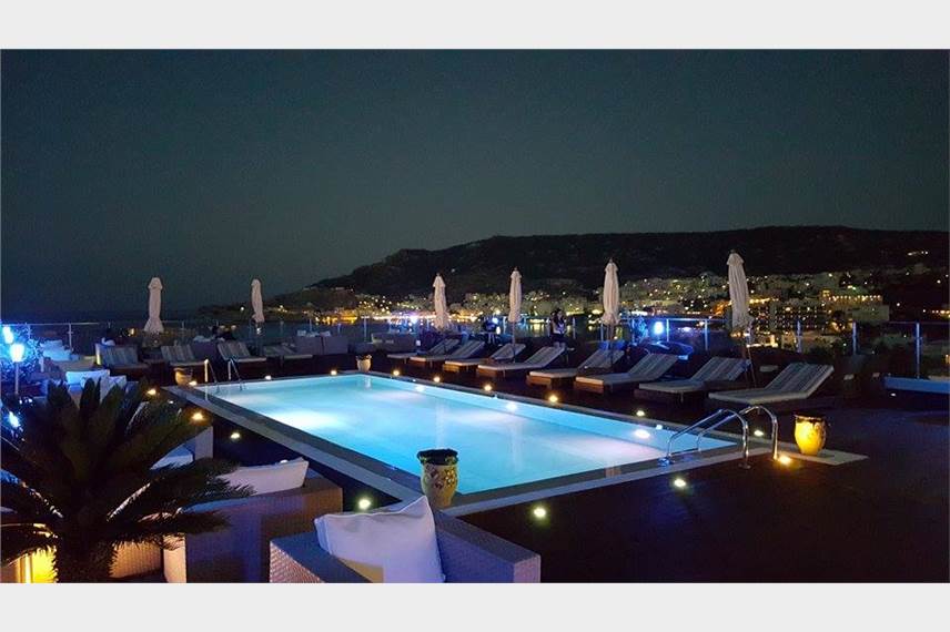  Konstantinos Palace