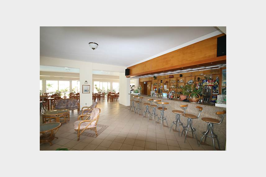  Metaxa Hotel