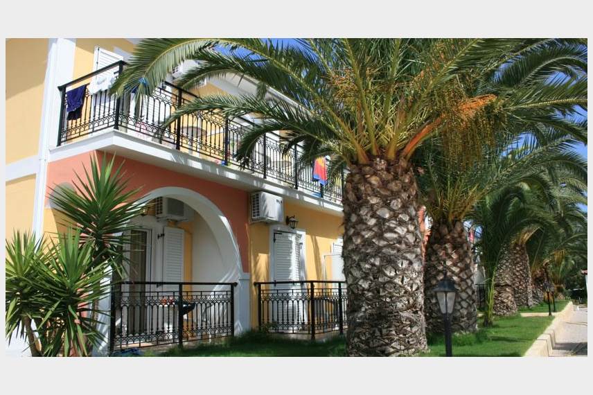  Metaxa Hotel