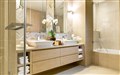 Suites bathroom Ikos Oceania