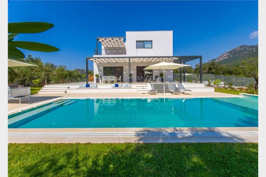  Al Myra Villas