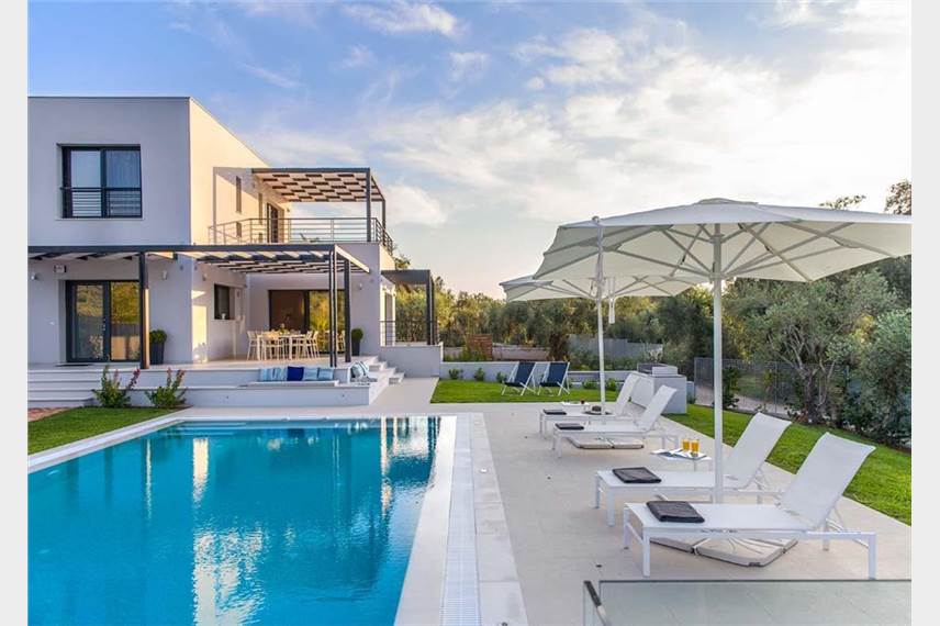  Al Myra Villas