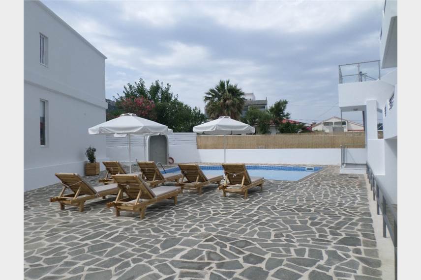  Alexander Studios and Suites