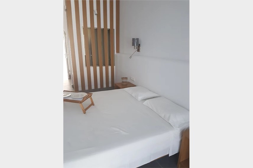 Suites Alexander Studios and Suites