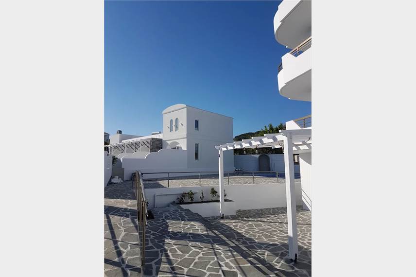  Alexander Studios and Suites
