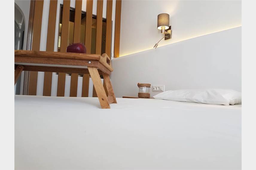 Suites Alexander Studios and Suites