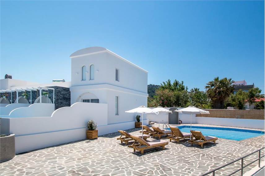  Alexander Studios and Suites