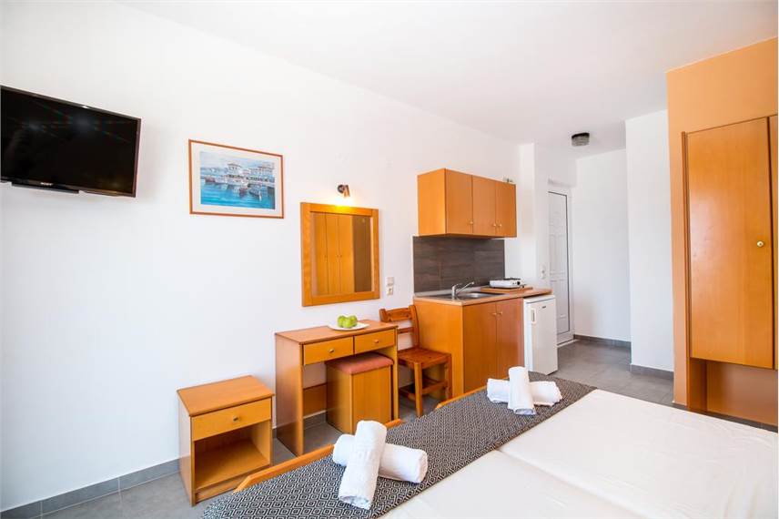 Studia Alexander Studios and Suites