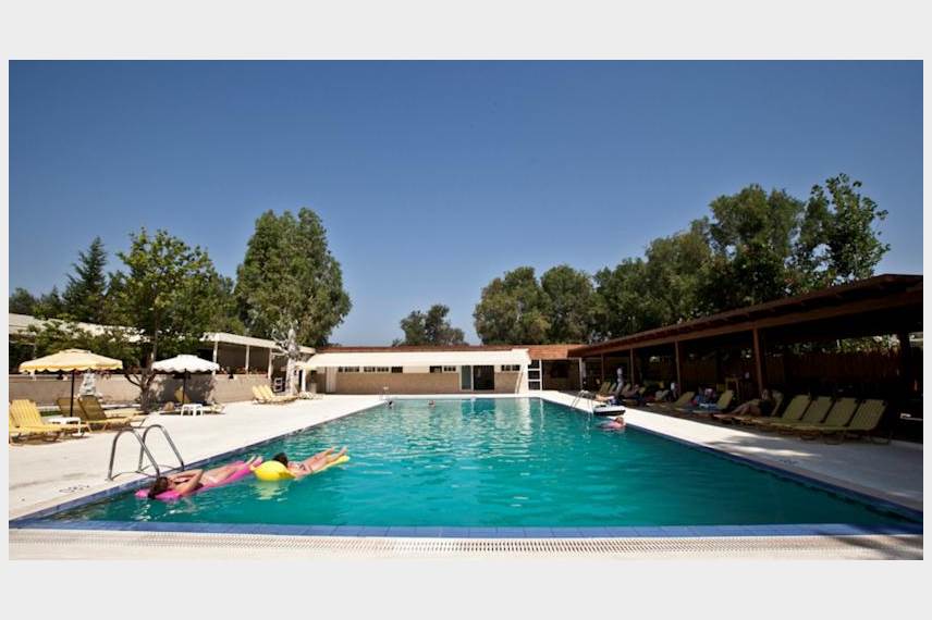  Sivila Hotel and Studios