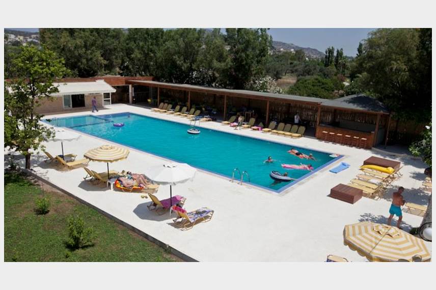  Sivila Hotel and Studios