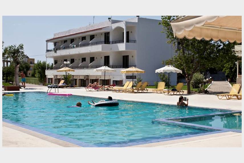  Sivila Hotel and Studios