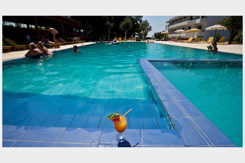  Sivila Hotel and Studios