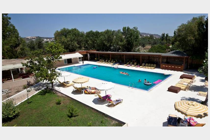  Sivila Hotel and Studios