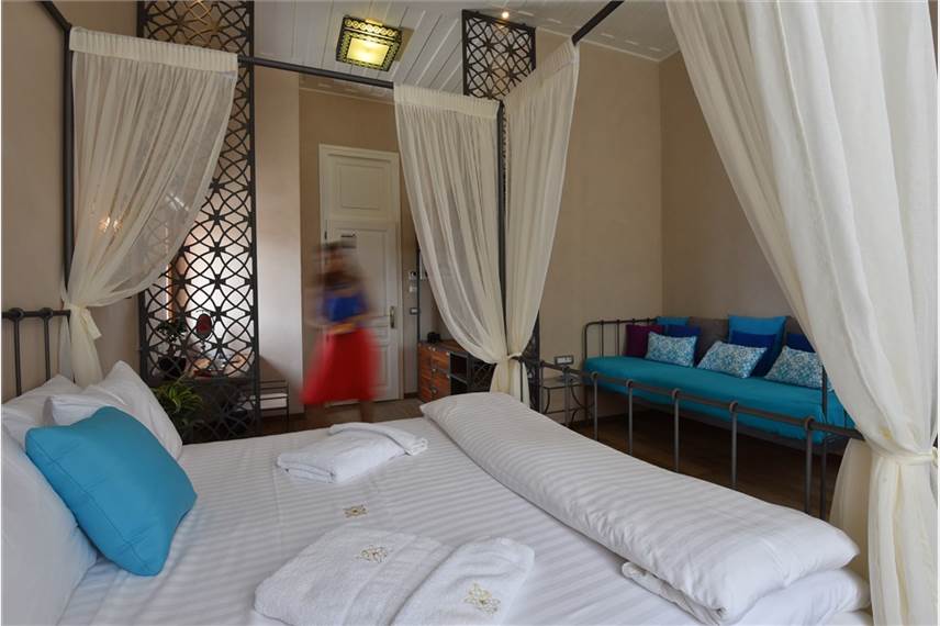  Ambassadors Residence Boutique