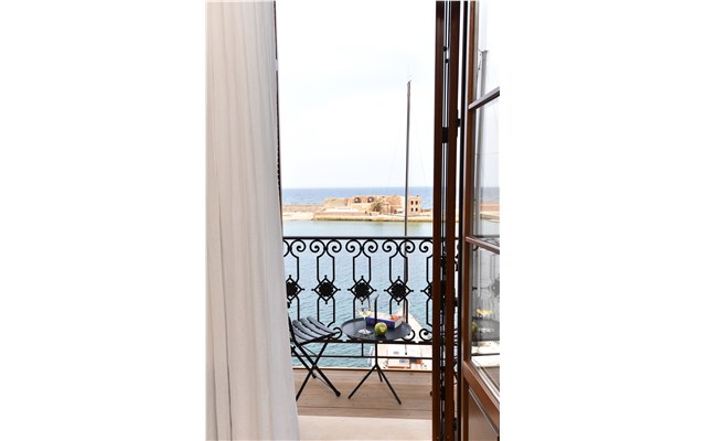 Ambassadors Residence Boutique 