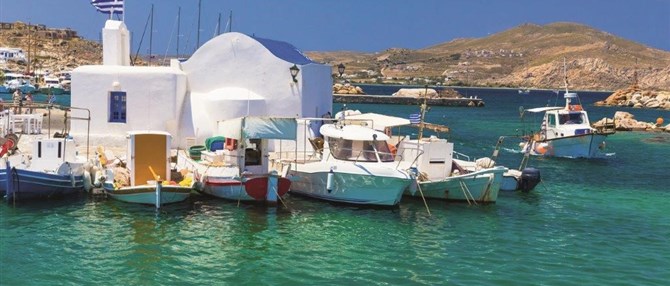  Ostrov Paros