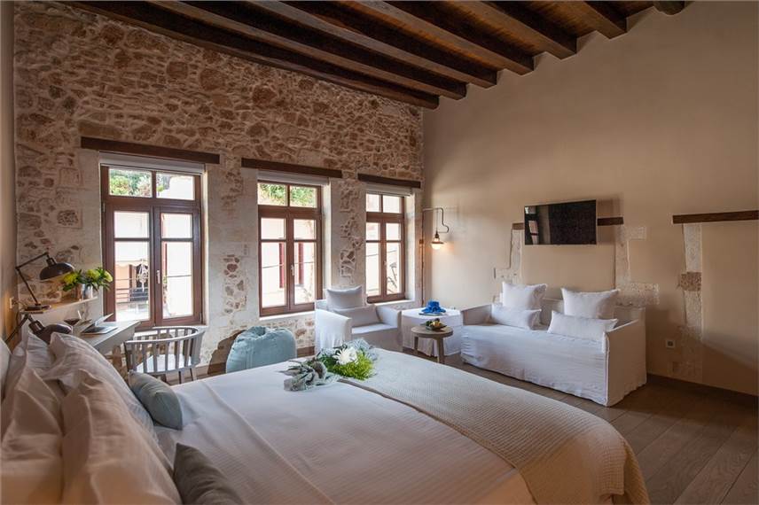  Serenissima Boutique Hotel