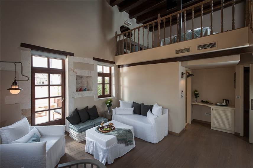  Serenissima Boutique Hotel