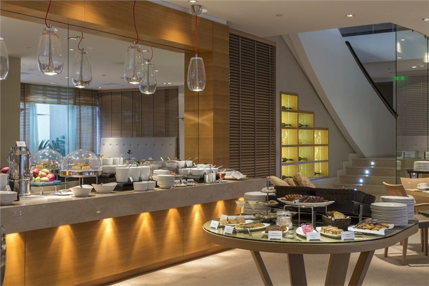 Galaxy Hotel