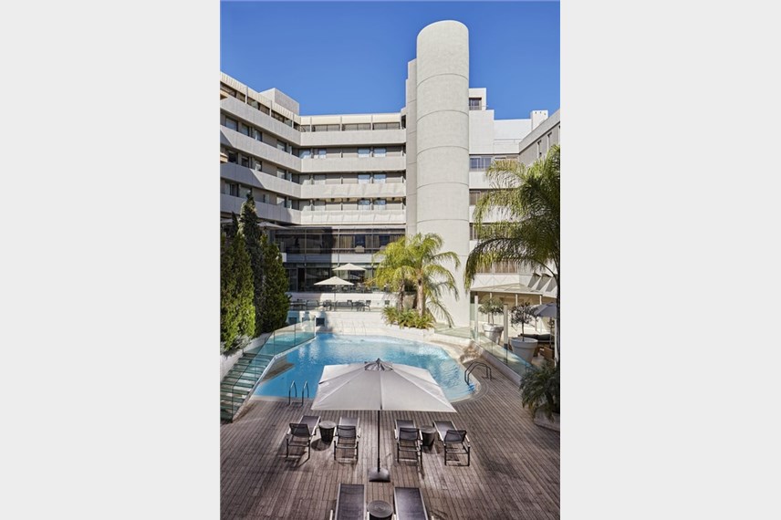  Galaxy Hotel