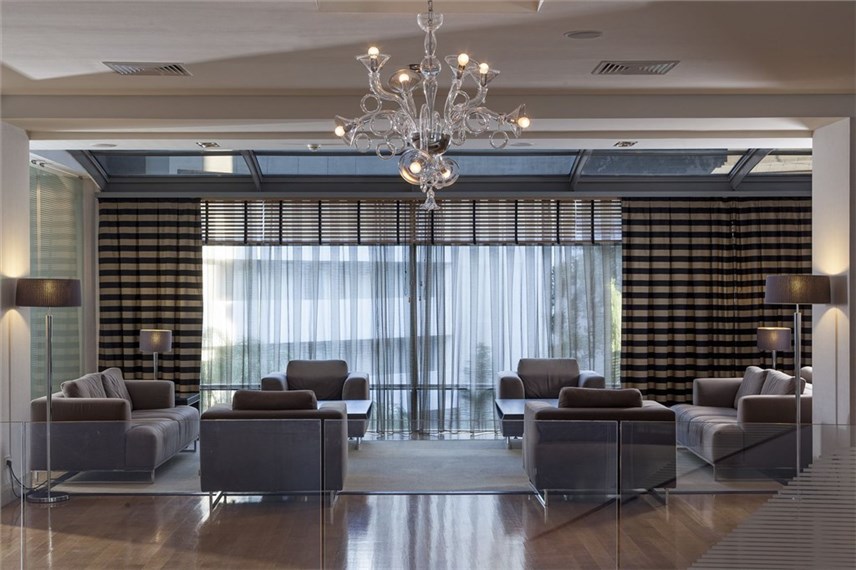  Galaxy Hotel