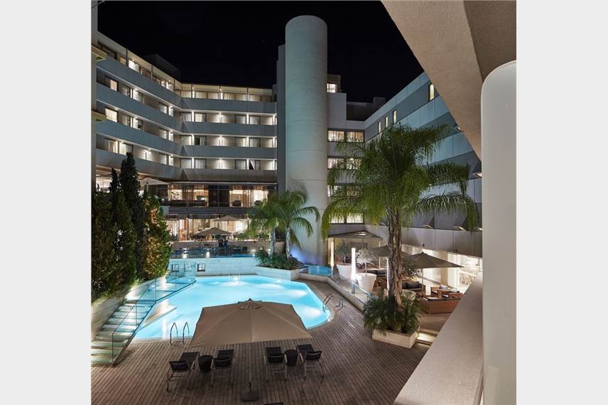  Galaxy Hotel