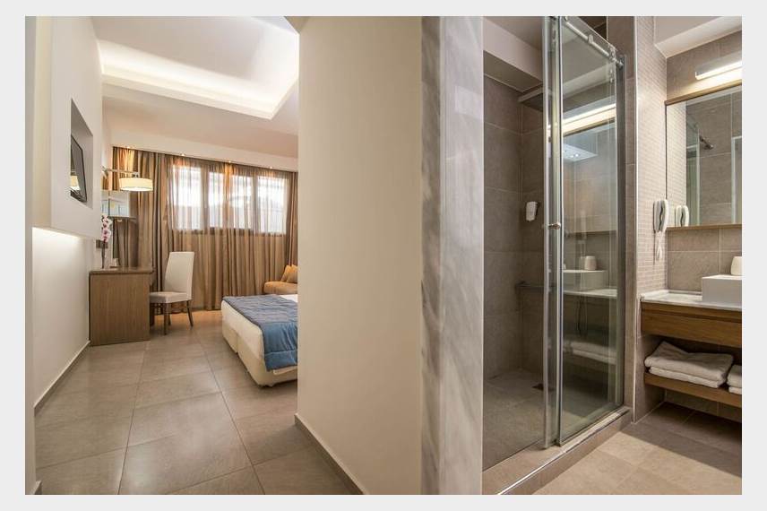  Cosmopolitan hotel and SPA