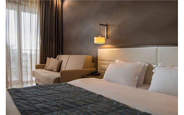 Cosmopolitan hotel and SPA 