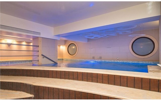 Cosmopolitan hotel and SPA 