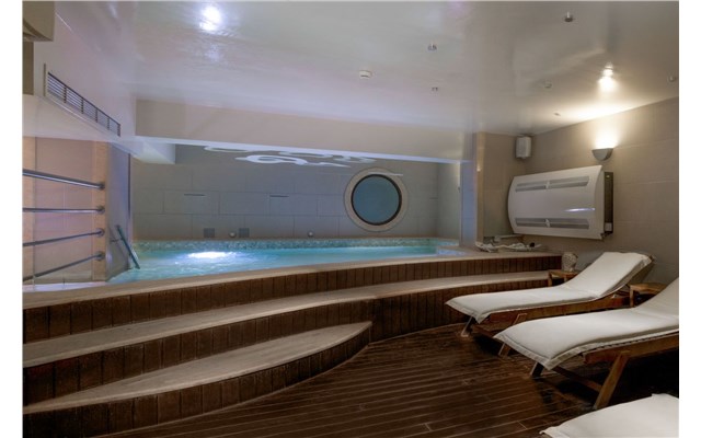 Cosmopolitan hotel and SPA 