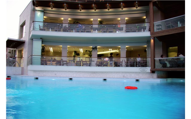 Cosmopolitan hotel and SPA 