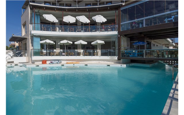 Cosmopolitan hotel and SPA 