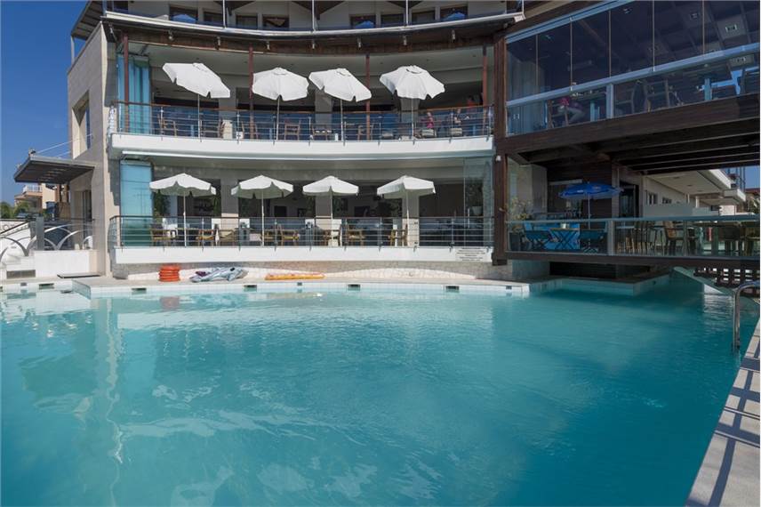  Cosmopolitan hotel and SPA