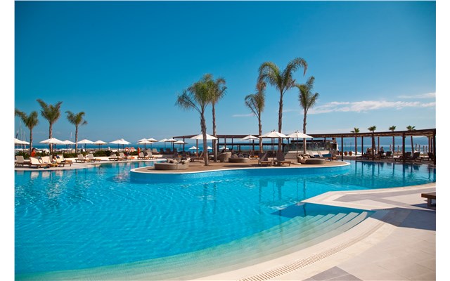 Miraggio Thermal Spa Resort Halkidiki Greece - Main Pool - Miraggio Thermal SPA and Resort