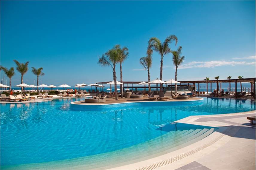 Miraggio Thermal Spa Resort Halkidiki Greece - Main Pool - Miraggio Thermal SPA and Resort