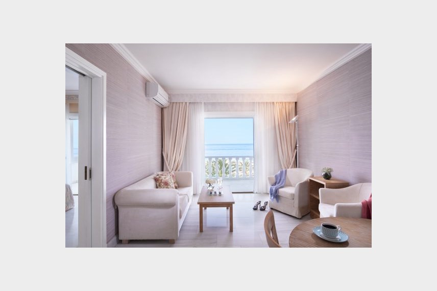  Mitsis Rinela Beach Resort and SPA