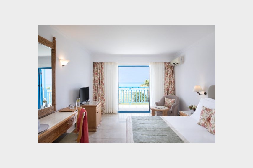  Mitsis Rinela Beach Resort and SPA