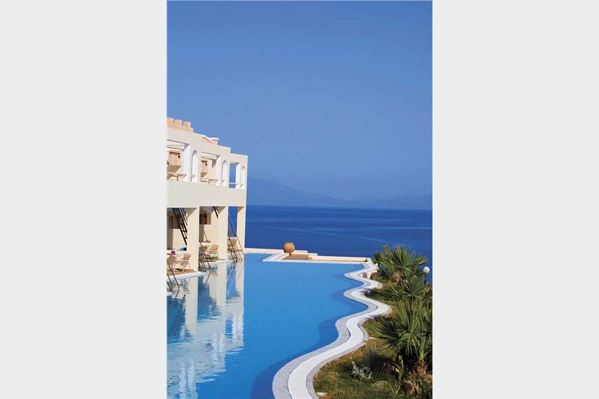  Mitsis Family Village Beach Hotel
