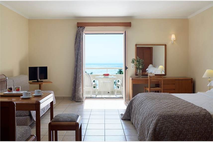  Mitsis Family Village Beach Hotel